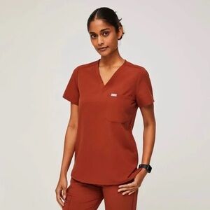 FIGS **Limited Edition** Auburn Scrub Set Size Medium